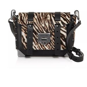 NWOT….Michael Kors Crossbody